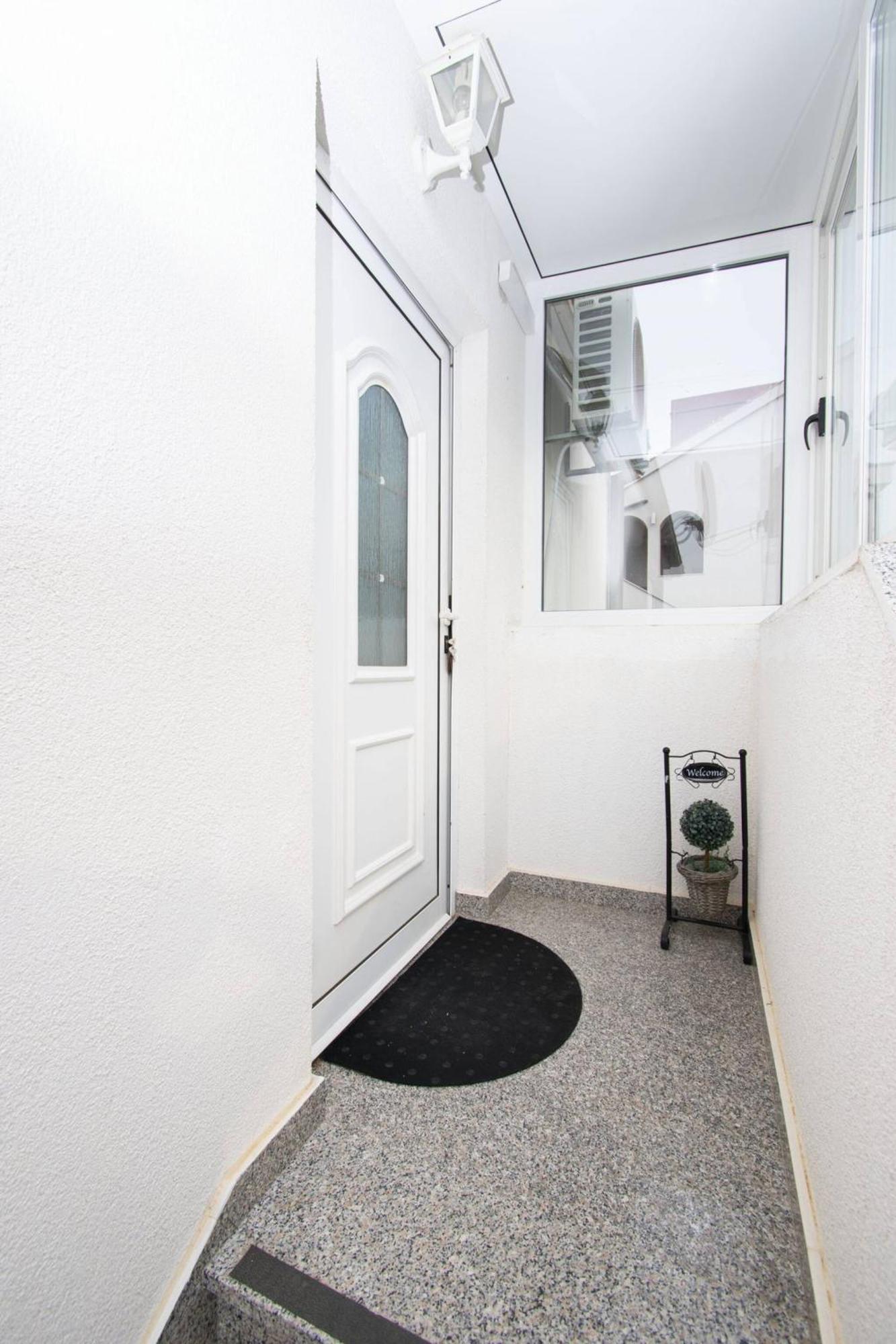 Apartment Meri Razanj With Sea View Eksteriør bilde